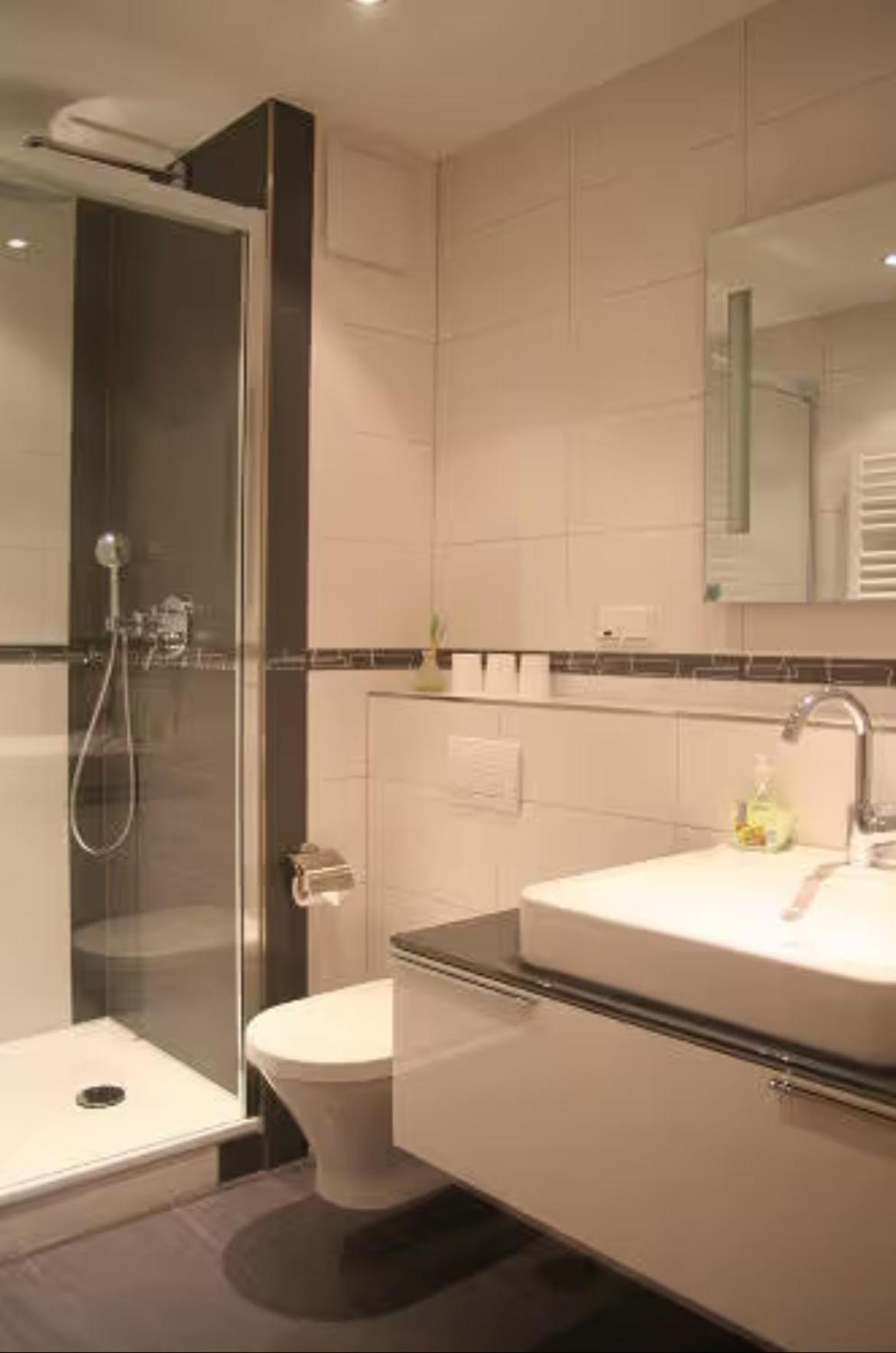 Apartment Fuer 2, Nicht Fuer Monteure *